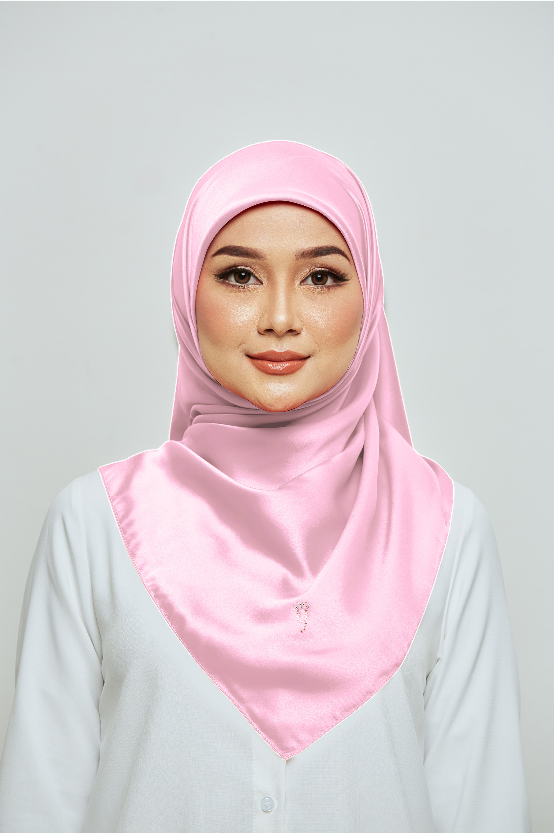 NYLA SILK SQUARE - Image 8