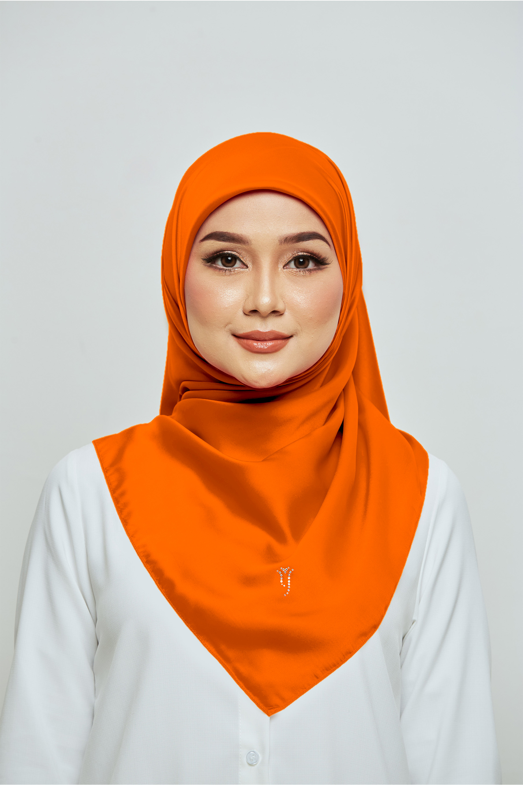 NYLA SILK SQUARE - Image 13